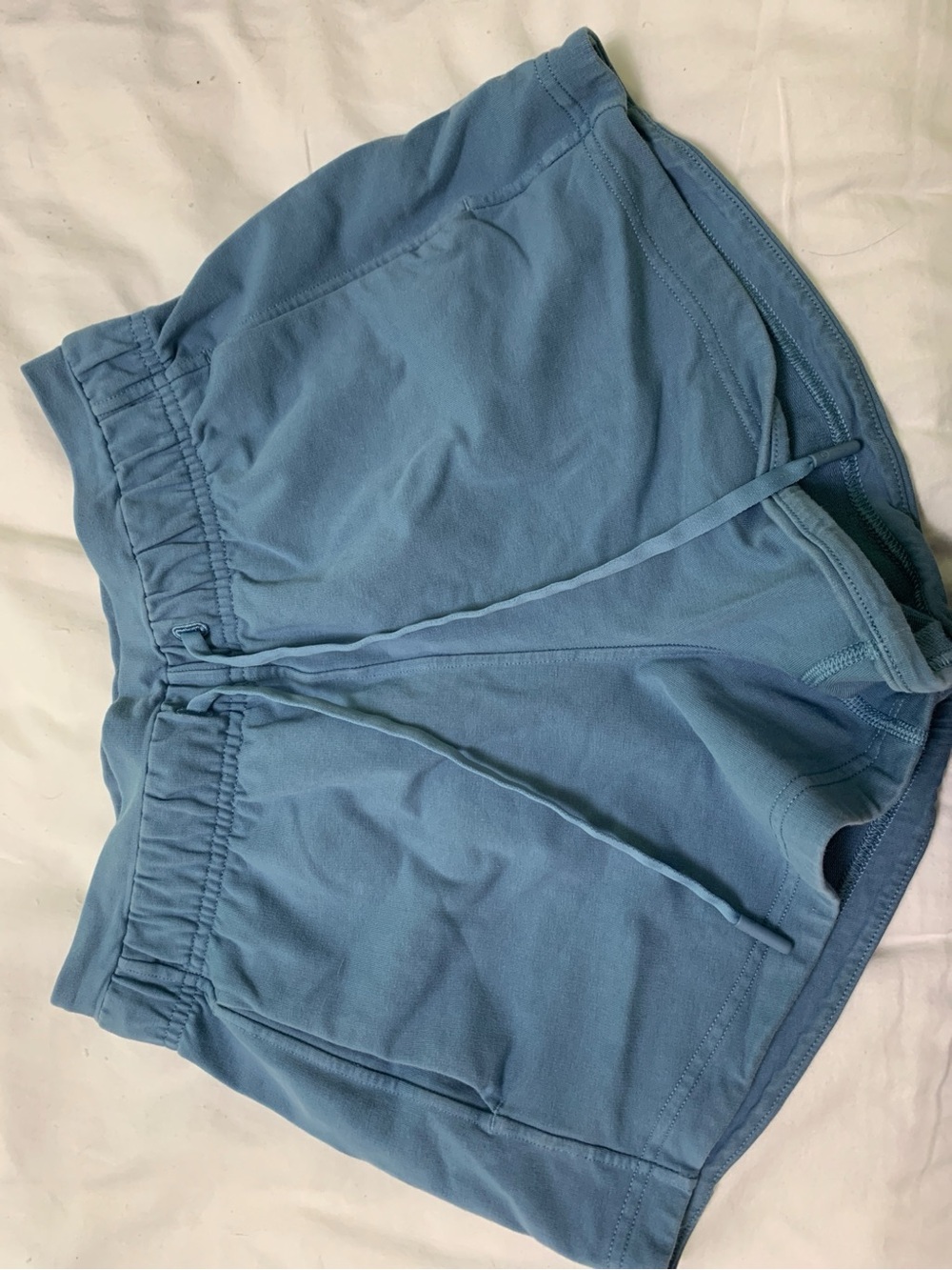 Lululemon Inner Glow High-Rise Shorts 3" Blue Size 4